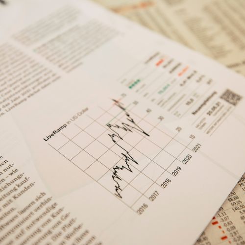 Economie Generală și Comunicare Economică